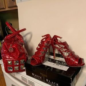EUC White House Black Market Sz 7.5 Red Patent Leather Stiletto Heel & Purse